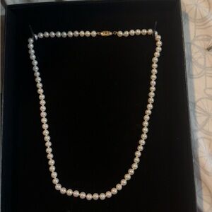 R.H Macys & Co Fine Jewelry 18in Pearl Necklace